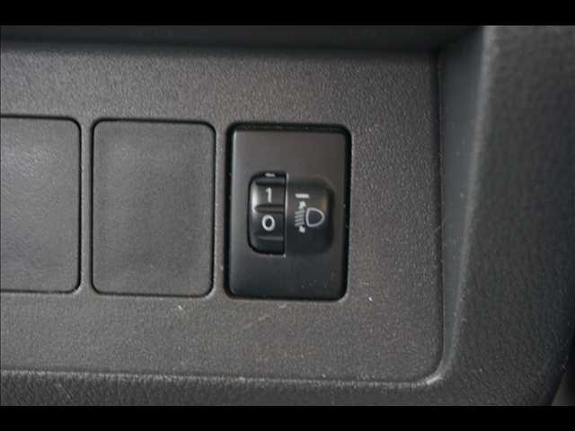 ハイゼットトラック スタンダード 4WD 純正ラジオ エアコン ドアバイザー レベライザー シガーソケット(12枚目)