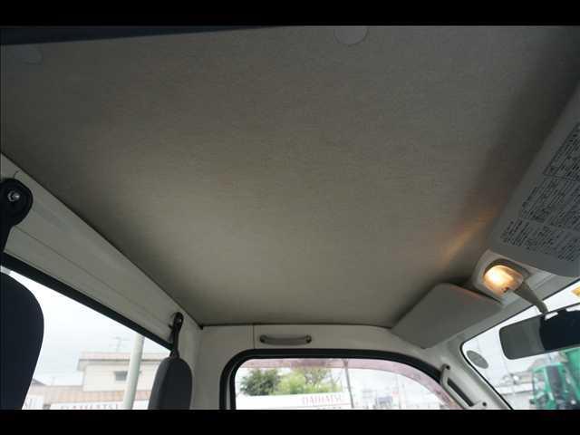 ハイゼットトラック スタンダード 4WD 純正ラジオ エアコン ドアバイザー レベライザー シガーソケット(18枚目)