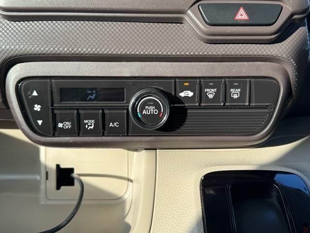 N-BOX G 社外SDナビ ETC スライドドア 横滑り防止 スマートキー プッシュスタート LEDヘッドライト ウィンカーミラー 社外14インチアルミホイール オートライト オートエアコン(22枚目)