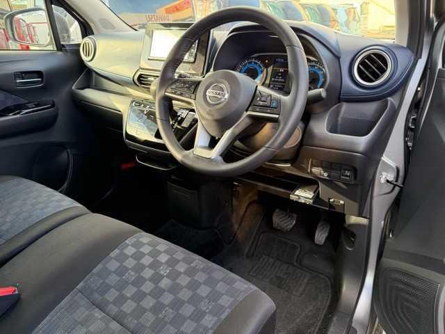 デイズ ハイウェイスター　Ｘ　プロパイロットエディション　衝突軽減　全方位カメラ　ＥＴＣ　クルーズコントロール　オートライト　オートエアコン　ＬＥＤヘッドライト　フォグランプ　ウィンカーミラー　ハーフレザーシート純正１４インチアルミホイール　プッシュスタート（28枚目）