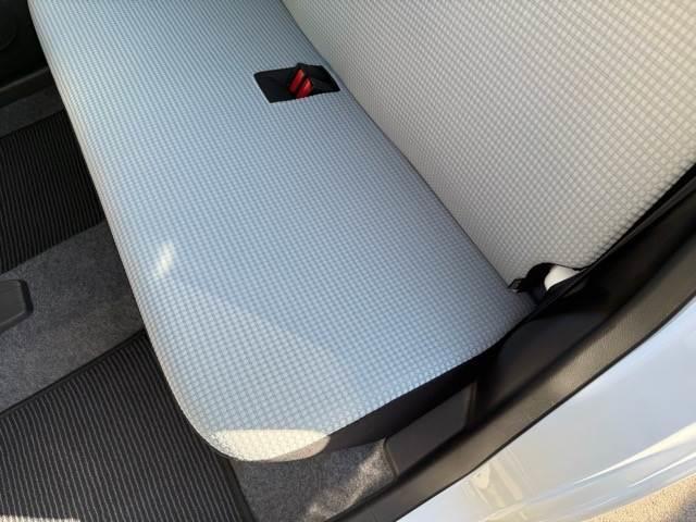 アルト Ｌ　衝突軽減　社外ＳＤナビ　シートヒータ　横滑防止　純正スチールホイール　シガーソケット　コーナーセンサー　レベライザー　アイドリングストップ　マニュアルエアコン　パワーステアリング　パワーウィンドウ（32枚目）