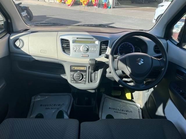 ワゴンＲ ＦＸ　純正ＣＤオーディオ　シ－トヒ－ター　キーレス　純正スチールホイール　レベライザー　オートエアコン　シガーソケット　パワーウィンドウ　パワーステアリング（2枚目）