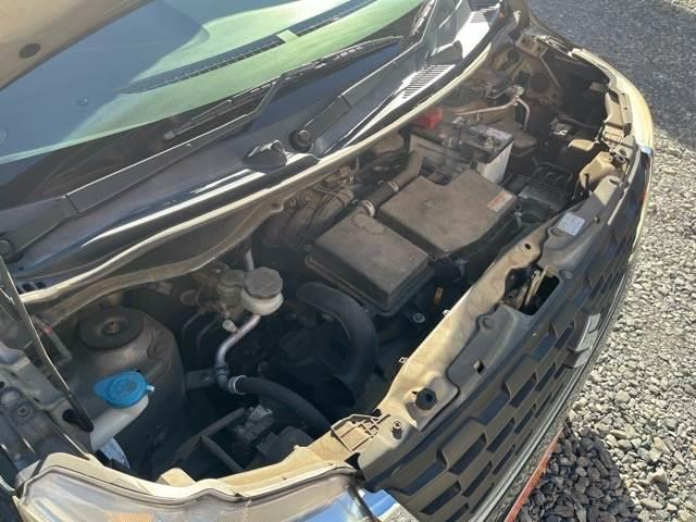 ワゴンＲ ＦＸ　純正ＣＤオーディオ　シ－トヒ－ター　キーレス　純正スチールホイール　レベライザー　オートエアコン　シガーソケット　パワーウィンドウ　パワーステアリング（11枚目）