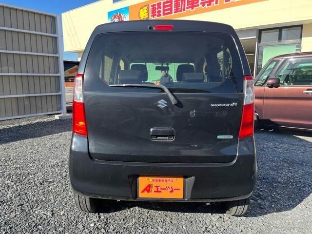 ワゴンＲ ＦＸ　純正ＣＤオーディオ　シ－トヒ－ター　キーレス　純正スチールホイール　レベライザー　オートエアコン　シガーソケット　パワーウィンドウ　パワーステアリング（17枚目）