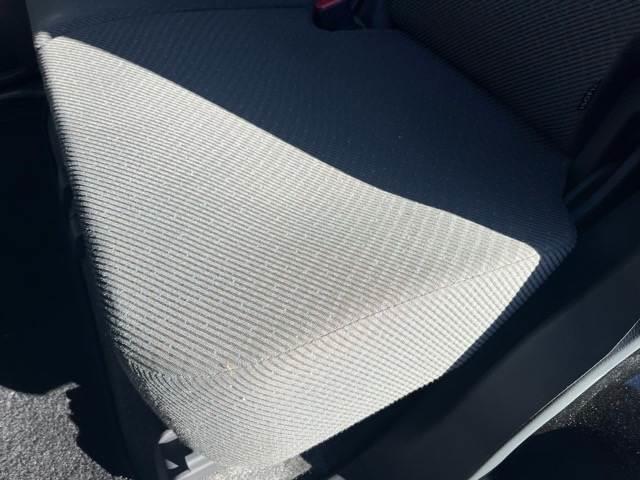 ワゴンＲ ＦＸ　純正ＣＤオーディオ　シ－トヒ－ター　キーレス　純正スチールホイール　レベライザー　オートエアコン　シガーソケット　パワーウィンドウ　パワーステアリング（34枚目）