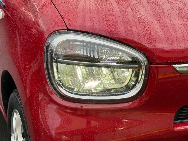 アルト ハイブリッドＸ　衝突軽減　社外ＳＤナビ　シートヒーター　ＥＴＣ　ＬＥＤヘッドライト　ドアバイザー　ドライブレコーダー　アイドリングストップ　コーナーセンサー　車線逸脱警報装置　横滑り防止装置　プッシュスタート（14枚目）