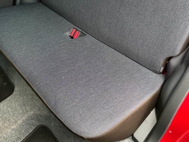 アルト ハイブリッドＸ　衝突軽減　社外ＳＤナビ　シートヒーター　ＥＴＣ　ＬＥＤヘッドライト　ドアバイザー　ドライブレコーダー　アイドリングストップ　コーナーセンサー　車線逸脱警報装置　横滑り防止装置　プッシュスタート（37枚目）