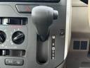 シフトレバーも操作しやすい位置にありますね！