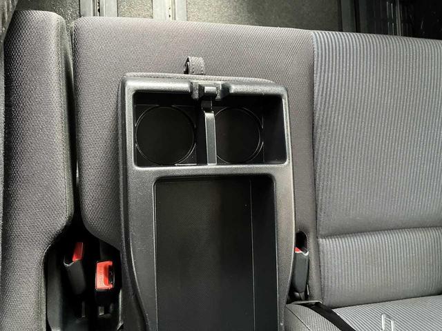 ヴォクシー Ｘ　４ＷＤ　純正ナビ　バックカメラ　ＥＴＣ　ドライブレコーダー　左側パワースライドドア　ＬＥＤライト　オートライト　オートハイビーム　レーンキープアシスト　ワイパーデアイサー（65枚目）