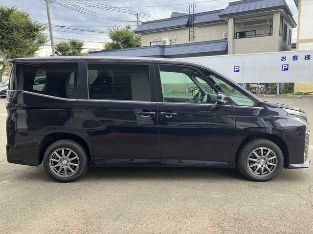 ヴォクシー S-Z ETC バックカメラ Bluetooth接続 左右パワースライドドア 電動リアゲート ユニバーサルステップ 寒冷地仕様 シートヒーター ワイパーデアイサー 4WD 禁煙車 DVD再生(23枚目)