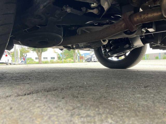 ヴォクシー S-Z ETC バックカメラ Bluetooth接続 左右パワースライドドア 電動リアゲート ユニバーサルステップ 寒冷地仕様 シートヒーター ワイパーデアイサー 4WD 禁煙車 DVD再生(35枚目)