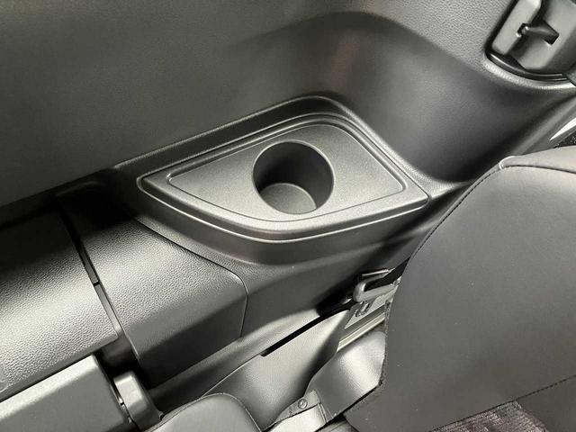 ヴォクシー S-Z ETC バックカメラ Bluetooth接続 左右パワースライドドア 電動リアゲート ユニバーサルステップ 寒冷地仕様 シートヒーター ワイパーデアイサー 4WD 禁煙車 DVD再生(63枚目)