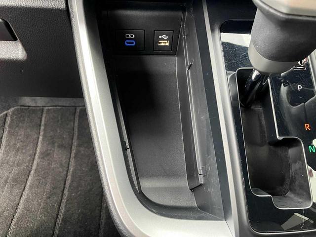 ヴォクシー S-Z ETC バックカメラ Bluetooth接続 左右パワースライドドア 電動リアゲート ユニバーサルステップ 寒冷地仕様 シートヒーター ワイパーデアイサー 4WD 禁煙車 DVD再生(77枚目)