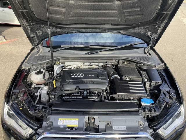 Ａ３ スポーツバック１．８ＴＦＳＩクワトロ　４ＷＤ　ＥＴＣ　バックカメラ　アダプティブクルーズコントロール機能　クリアランスソナー　パドルシフト　オートデュアルエアコン　ヘッドライトウォッシャー　ドライブセレクト　　ミラーヒーター　ＣＤ（30枚目）