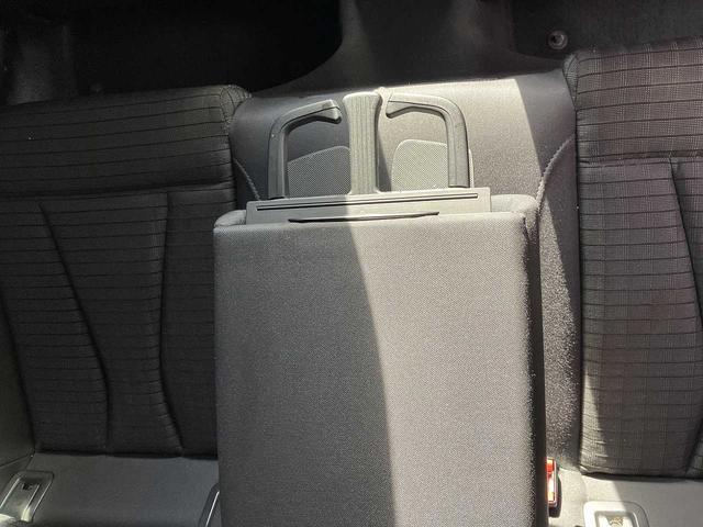 Ａ３ スポーツバック１．８ＴＦＳＩクワトロ　４ＷＤ　ＥＴＣ　バックカメラ　アダプティブクルーズコントロール機能　クリアランスソナー　パドルシフト　オートデュアルエアコン　ヘッドライトウォッシャー　ドライブセレクト　　ミラーヒーター　ＣＤ（70枚目）