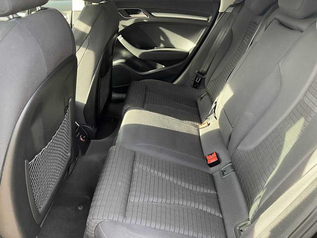 Ａ３ スポーツバック１．８ＴＦＳＩクワトロ　４ＷＤ　ＥＴＣ　バックカメラ　アダプティブクルーズコントロール機能　クリアランスソナー　パドルシフト　オートデュアルエアコン　ヘッドライトウォッシャー　ドライブセレクト　　ミラーヒーター　ＣＤ（72枚目）