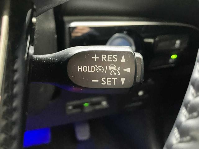 プリウス ＳセーフティプラスＩＩ　ＥＴＣ　ドライブレコーダー　バックカメラ　クルーズコントロール　レーンキープアシスト　ブラインドスポットモニター　ワイパーデアイサー　クリアランスソナー　リヤクロストラフィックアラート（46枚目）