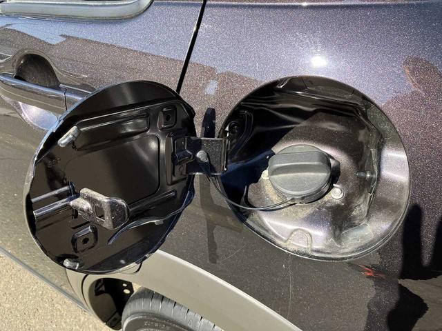 アルトラパン Ｇ　４ＷＤ　ワンオーナー　シートヒーター　クリアランスソナー　レーンキープアシスト　　オートライト　ディスプレイオーディオ　ＰＶＨ－９３００ＤＶＳＺＳ　衝突被害軽減ブレーキ　ＣＤ　ＤＶＤ再生（27枚目）