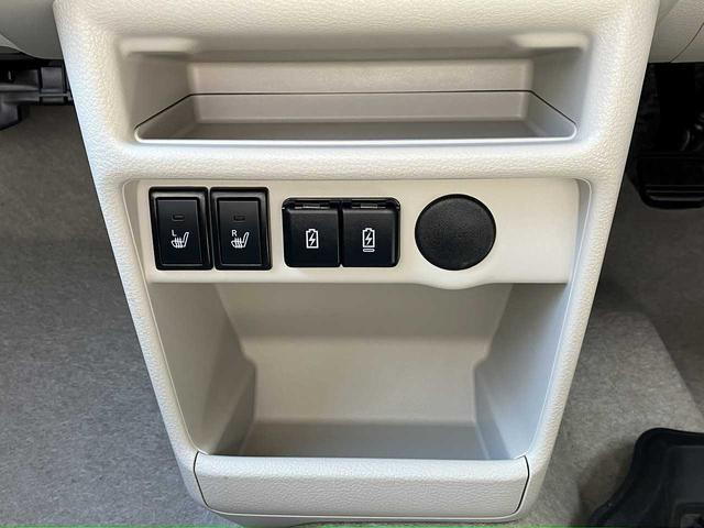 アルトラパン Ｇ　４ＷＤ　ワンオーナー　シートヒーター　クリアランスソナー　レーンキープアシスト　　オートライト　ディスプレイオーディオ　ＰＶＨ－９３００ＤＶＳＺＳ　衝突被害軽減ブレーキ　ＣＤ　ＤＶＤ再生（45枚目）