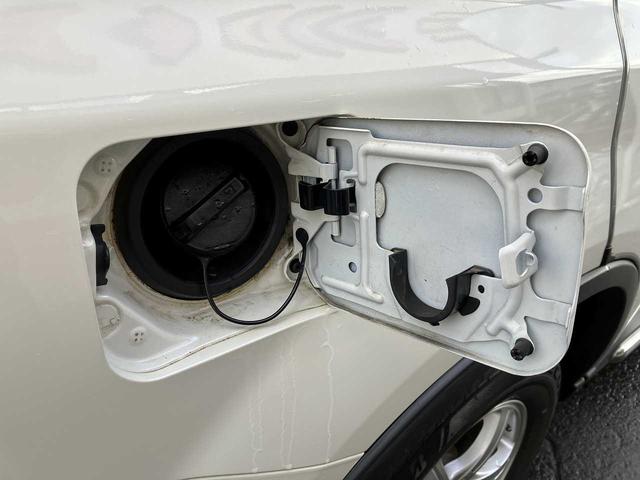 エクストレイル ２０Ｘｔ　４ＷＤ　４ＷＤ　ＭＯＤＥスイッチ　前後シートヒーター　ヒルディセントコントロール　横滑り防止機能　オートライト　ナビＭＰ３１１Ｄ－Ａ　ＴＶフルセグ　Ｂｌｕｅｔｏｏｔｈ接続　ＣＤ　ＤＶＤ再生（25枚目）