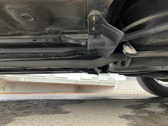 エクストレイル ２０Ｘｔ　４ＷＤ　４ＷＤ　ＭＯＤＥスイッチ　前後シートヒーター　ヒルディセントコントロール　横滑り防止機能　オートライト　ナビＭＰ３１１Ｄ－Ａ　ＴＶフルセグ　Ｂｌｕｅｔｏｏｔｈ接続　ＣＤ　ＤＶＤ再生（32枚目）