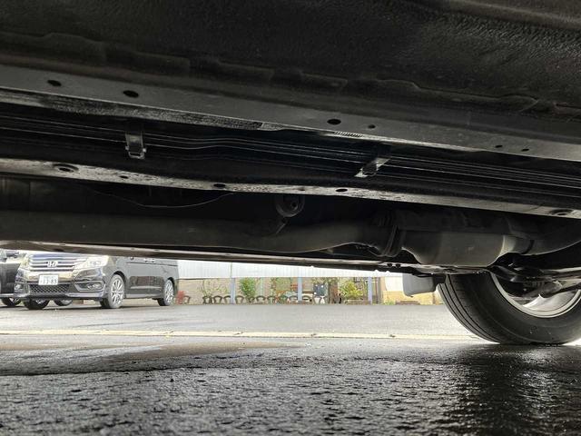 エクストレイル ２０Ｘｔ　４ＷＤ　４ＷＤ　ＭＯＤＥスイッチ　前後シートヒーター　ヒルディセントコントロール　横滑り防止機能　オートライト　ナビＭＰ３１１Ｄ－Ａ　ＴＶフルセグ　Ｂｌｕｅｔｏｏｔｈ接続　ＣＤ　ＤＶＤ再生（35枚目）