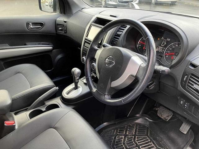 エクストレイル ２０Ｘｔ　４ＷＤ　４ＷＤ　ＭＯＤＥスイッチ　前後シートヒーター　ヒルディセントコントロール　横滑り防止機能　オートライト　ナビＭＰ３１１Ｄ－Ａ　ＴＶフルセグ　Ｂｌｕｅｔｏｏｔｈ接続　ＣＤ　ＤＶＤ再生（51枚目）