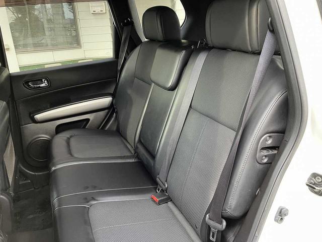 エクストレイル ２０Ｘｔ　４ＷＤ　４ＷＤ　ＭＯＤＥスイッチ　前後シートヒーター　ヒルディセントコントロール　横滑り防止機能　オートライト　ナビＭＰ３１１Ｄ－Ａ　ＴＶフルセグ　Ｂｌｕｅｔｏｏｔｈ接続　ＣＤ　ＤＶＤ再生（57枚目）