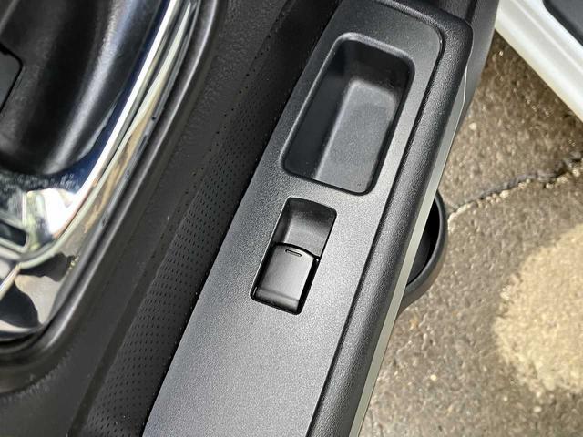 エクストレイル ２０Ｘｔ　４ＷＤ　４ＷＤ　ＭＯＤＥスイッチ　前後シートヒーター　ヒルディセントコントロール　横滑り防止機能　オートライト　ナビＭＰ３１１Ｄ－Ａ　ＴＶフルセグ　Ｂｌｕｅｔｏｏｔｈ接続　ＣＤ　ＤＶＤ再生（60枚目）