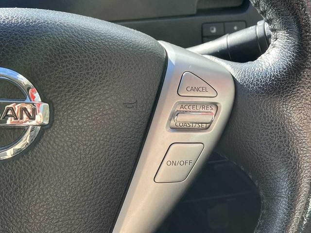 セレナ ハイウェイスター 4WD ETC バックカメラ クルーズコントロール フリップダウンモニター 横滑り防止機能 オートアイドリングストップ リアエアコン TVフルセグ CD DVD再生 Bluetooth接続(42枚目)