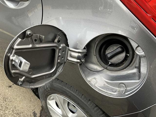 当店で乗り換えられるお客様はぜひお車の査定をさせてください！どんな車でも喜んで「買取り」いたします♪グークーポンを使っていただければ最低１万円保証！！