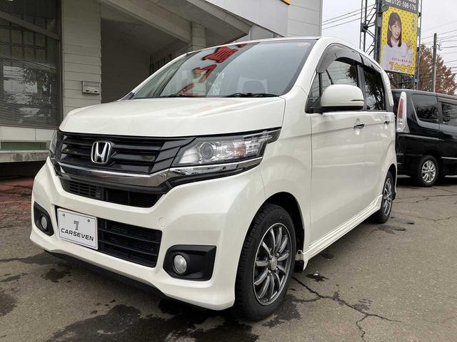 整備は安心の提携工場にて行います。とくに当店はディーラー水準での納車前整備を心がけており、お客様に信頼いただけるよう納車説明などは資料を活用してご説明させていただいております。追加料金はございません。