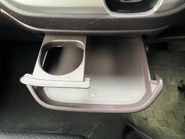 当店はオークション仕入れ０％！！　すべて当店のスタッフが直接ユーザー様にお会いして使用状況を聞いたうえで買取させていただいたお車です。使用歴も明確です。