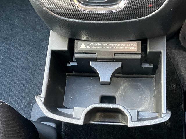 セレナ ライダー ブラックライン S-ハイブリッド ETC バックカメラ ドライブレコーダー 左右パワースライドドア クルーズコントロール フリップダウンモニター 横滑り防止機能 オートアイドリングストップ リアエアコン ナビVIE-X088VS(47枚目)