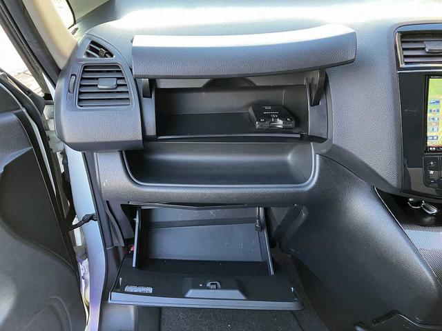 セレナ ライダー ブラックライン S-ハイブリッド ETC バックカメラ ドライブレコーダー 左右パワースライドドア クルーズコントロール フリップダウンモニター 横滑り防止機能 オートアイドリングストップ リアエアコン ナビVIE-X088VS(61枚目)