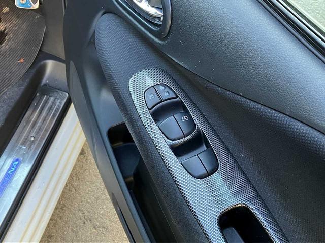 セレナ ライダー ブラックライン S-ハイブリッド ETC バックカメラ ドライブレコーダー 左右パワースライドドア クルーズコントロール フリップダウンモニター 横滑り防止機能 オートアイドリングストップ リアエアコン ナビVIE-X088VS(62枚目)