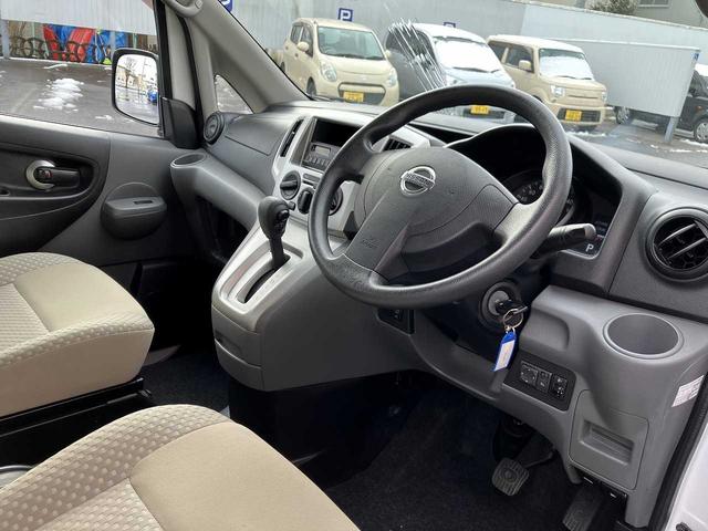 �W�����Ă���ԗ��́A�X�^�b�t���S�����߂Ďԗ����|���s���Ă���܂��B����ɓ������s�J�s�J�Ɏd�グ�Ăق����Ƃ̃I�[�_�[���������܂�����ʓr�����Ő��̃��[���N���[�j���O�Ǝ҂Ɉ˗��v���܂��B���\���t��������