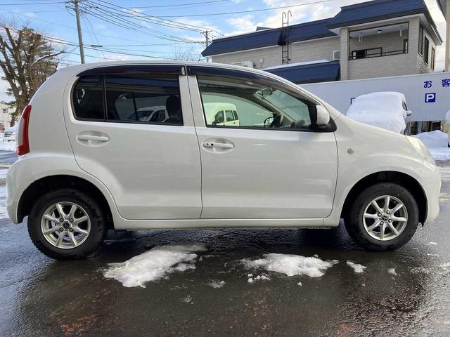 パッソ Ｘ　Ｌパッケージ　４ＷＤ　ＥＴＣ　横滑り防止機能　ワイパーデアイサー　バックカメラ　電動格納ミラー　ナビＡＶＩＣ－ＲＷ７１０　ＴＶフルセグ　ＣＤ　ＤＶＤ再生（22枚目）