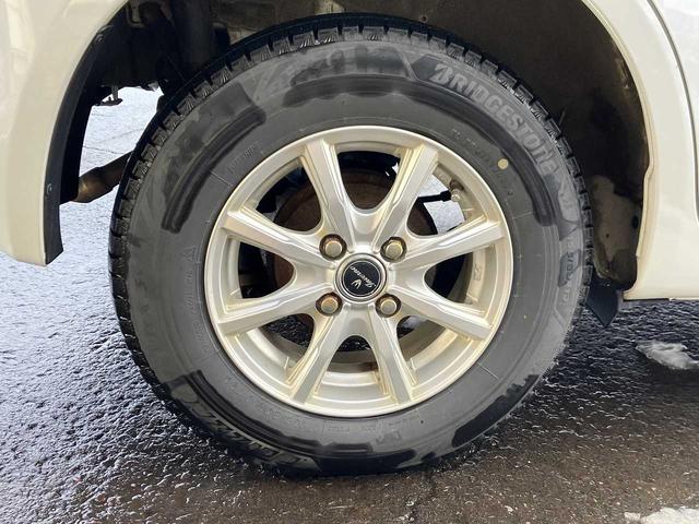 パッソ Ｘ　Ｌパッケージ　４ＷＤ　ＥＴＣ　横滑り防止機能　ワイパーデアイサー　バックカメラ　電動格納ミラー　ナビＡＶＩＣ－ＲＷ７１０　ＴＶフルセグ　ＣＤ　ＤＶＤ再生（38枚目）