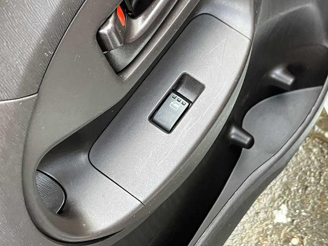 パッソ Ｘ　Ｌパッケージ　４ＷＤ　ＥＴＣ　横滑り防止機能　ワイパーデアイサー　バックカメラ　電動格納ミラー　ナビＡＶＩＣ－ＲＷ７１０　ＴＶフルセグ　ＣＤ　ＤＶＤ再生（57枚目）