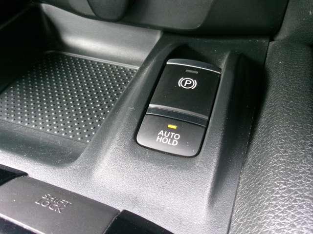 エクストレイル ２．０　２０Ｘｉ　２列車　４ＷＤ　純正９型ナビ　全方位カメラ（11枚目）