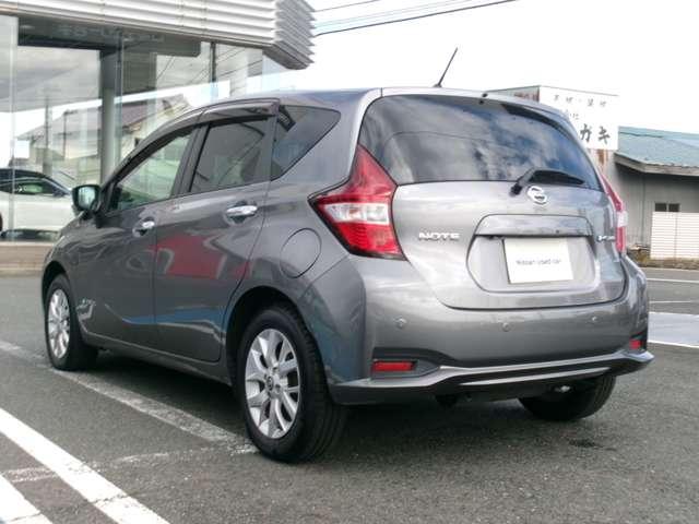 ノート １．２　ｅ－ＰＯＷＥＲ　Ｘ　ＦＯＵＲ　４ＷＤ　切替４ＷＤ　純正ナビ　全方位カメラ　ＥＴＣ　ＣＤ（16枚目）