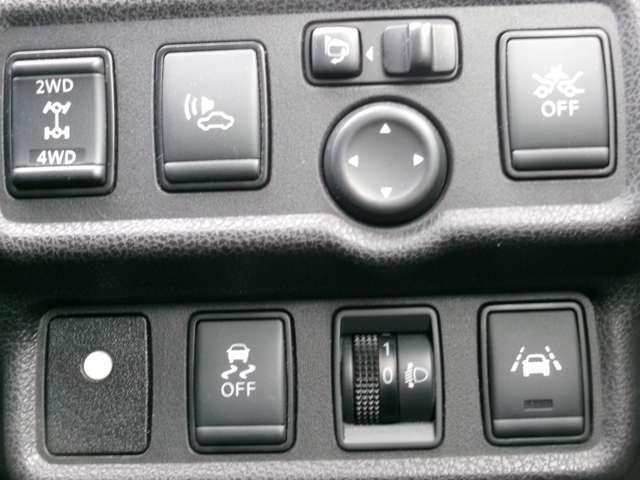 ノート １．２　ｅ－ＰＯＷＥＲ　Ｘ　ＦＯＵＲ　４ＷＤ　切替４ＷＤ　純正ナビ　全方位カメラ　ＥＴＣ　ＣＤ（19枚目）