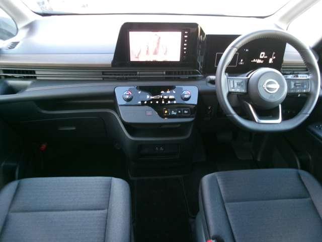 セレナ 2.0 ハイウェイスターV Vセレクション 純正9型ナビ 全方位カメラ(4枚目)