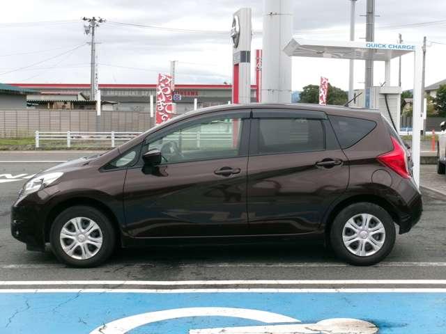 ノート １．２　Ｘ　ＦＯＵＲ　４ＷＤ　純正ナビ　アラウンドビュー　前後ソナー（18枚目）