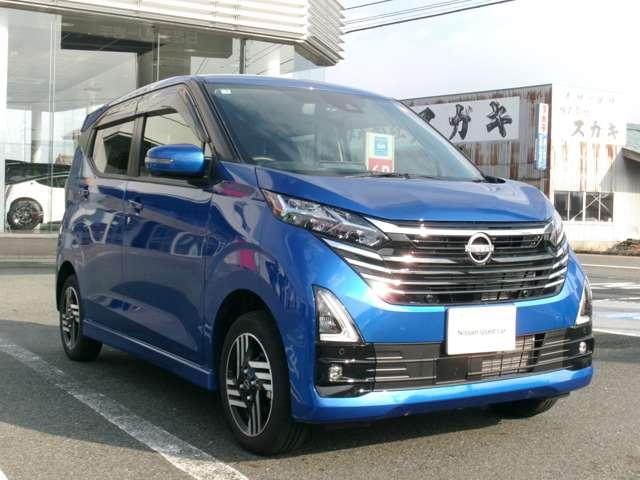 デイズ ６６０　ハイウェイスターＸ　４ＷＤ　純正９型ナビ　全方位カメラ　ＥＴＣ（15枚目）