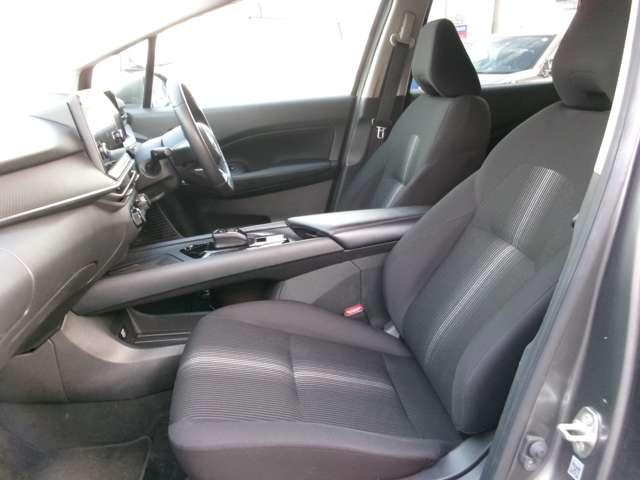 ノート １．２　Ｘ　ＦＯＵＲ　４ＷＤ　４ＷＤ　日産コネクトナビ（11枚目）