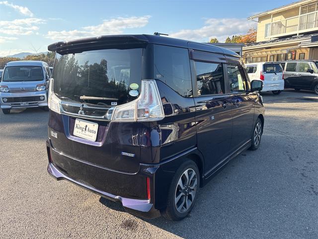 デリカＤ：２ カスタムハイブリッドＭＶ　４ＷＤ　ナビ　フルセグ　両側パワースライドドア　ＥＴＣ　シートヒーター（8枚目）