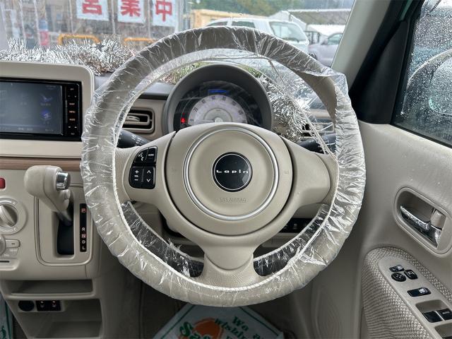 アルトラパン Ｓ　４ＷＤ　全周囲カメラ　ナビ　ＴＶ　衝突被害軽減システム　オートライト　ＨＩＤ　スマートキー　アイドリングストップ　電動格納ミラー　シートヒーター　ベンチシート　ＣＶＴ　盗難防止システム　ＡＢＳ　ＥＳＣ（3枚目）