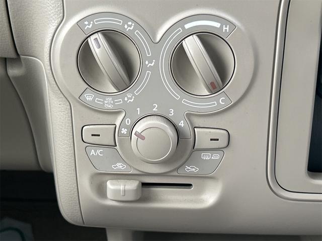 アルトラパン Ｓ　４ＷＤ　全周囲カメラ　ナビ　ＴＶ　衝突被害軽減システム　オートライト　ＨＩＤ　スマートキー　アイドリングストップ　電動格納ミラー　シートヒーター　ベンチシート　ＣＶＴ　盗難防止システム　ＡＢＳ　ＥＳＣ（6枚目）